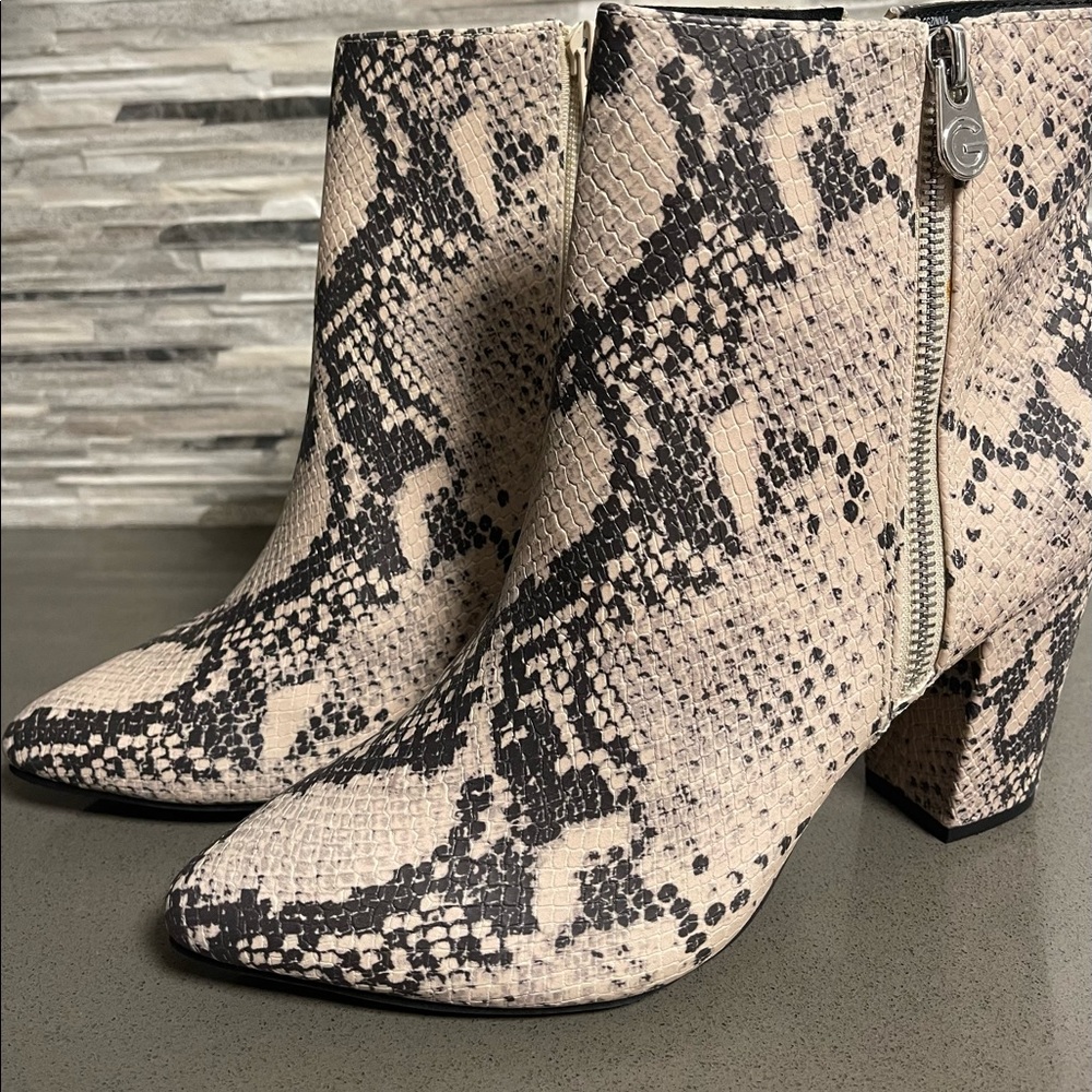 Guess GBG snake skin heel ankle mid calf chunky heel booties NEW
